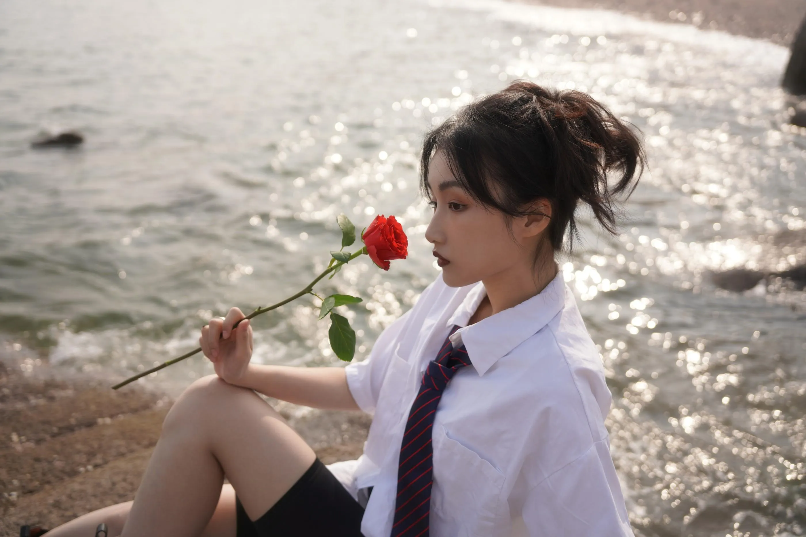 [YITUYU艺图语]2022.09.24 玫瑰的盛夏 馨馨 [24P]插图4